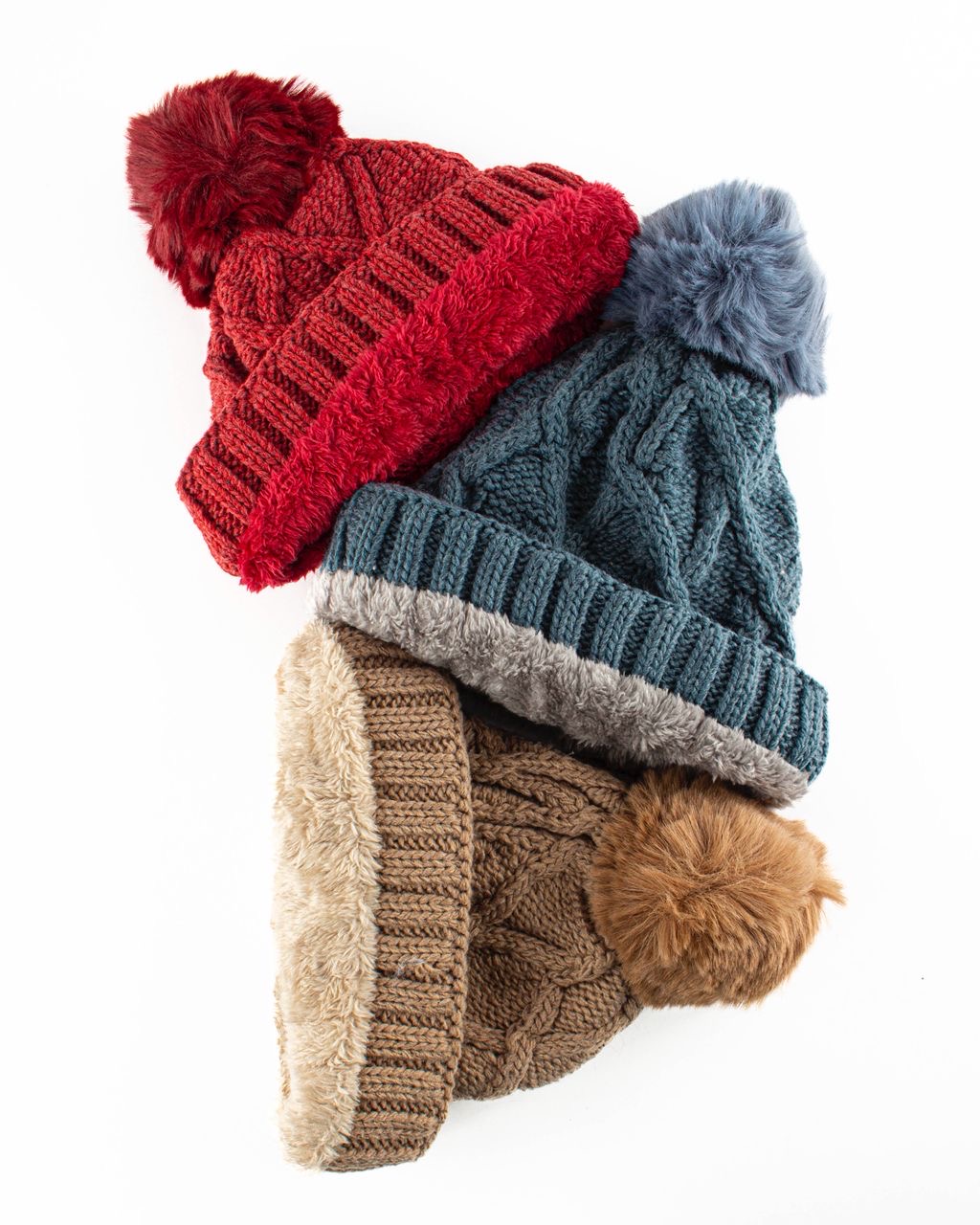 کلاه بافت پوم دار